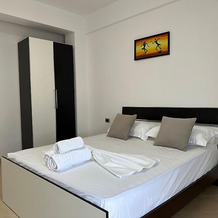 Rama Apartments Sarandë Exterior foto
