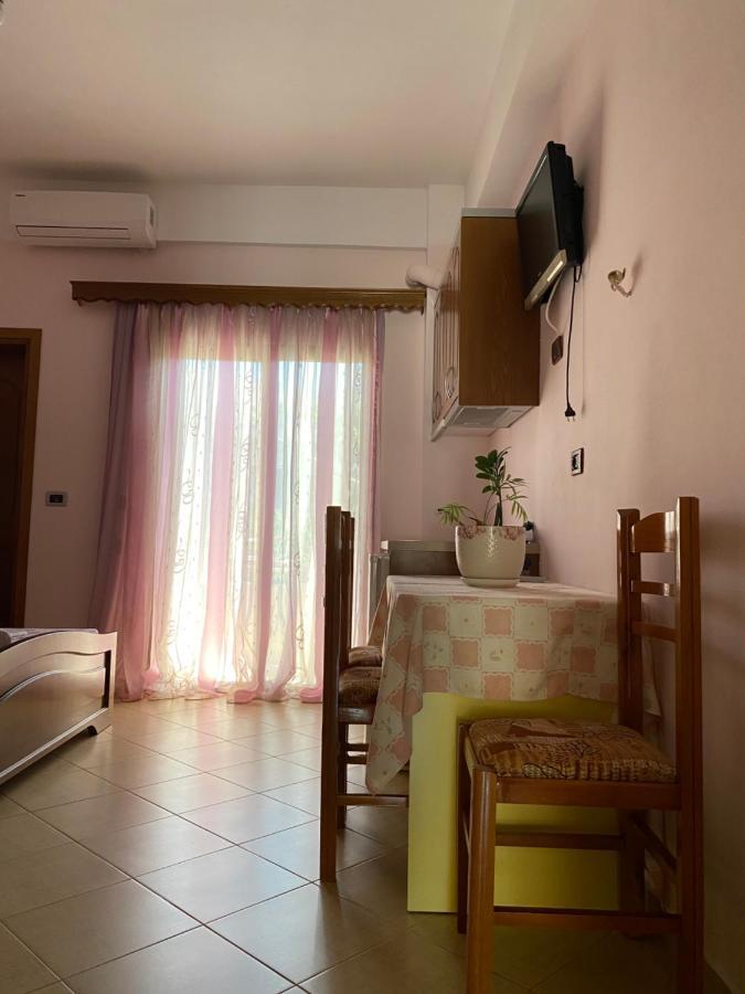 Rama Apartments Sarandë Exterior foto
