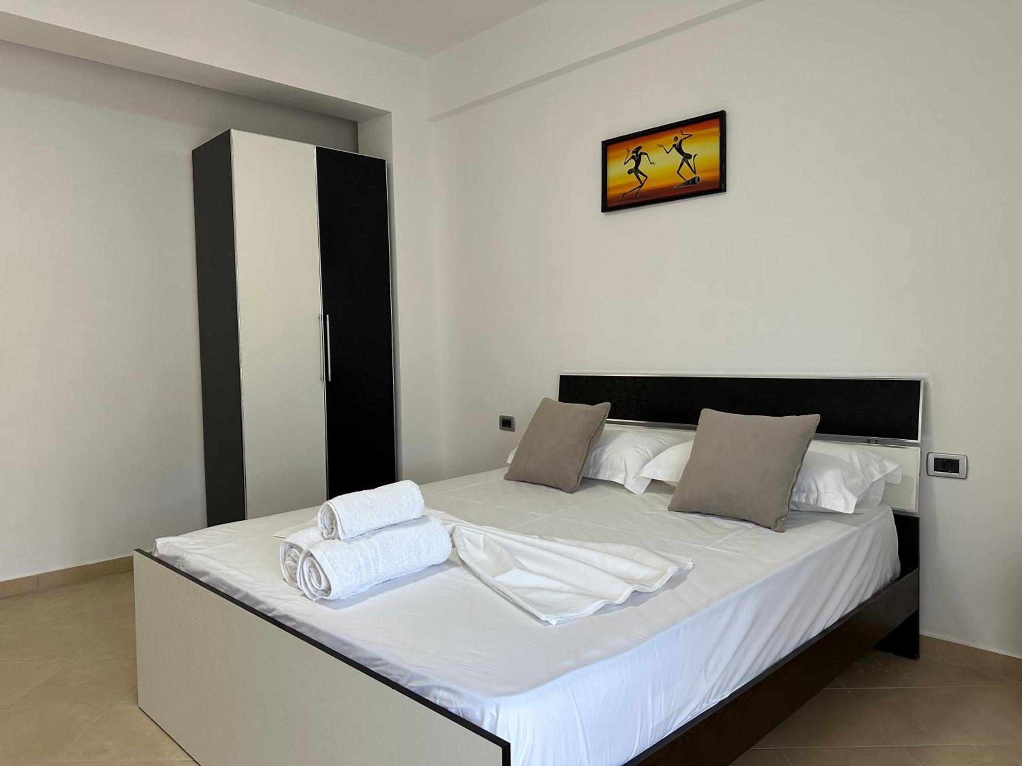 Rama Apartments Sarandë Exterior foto