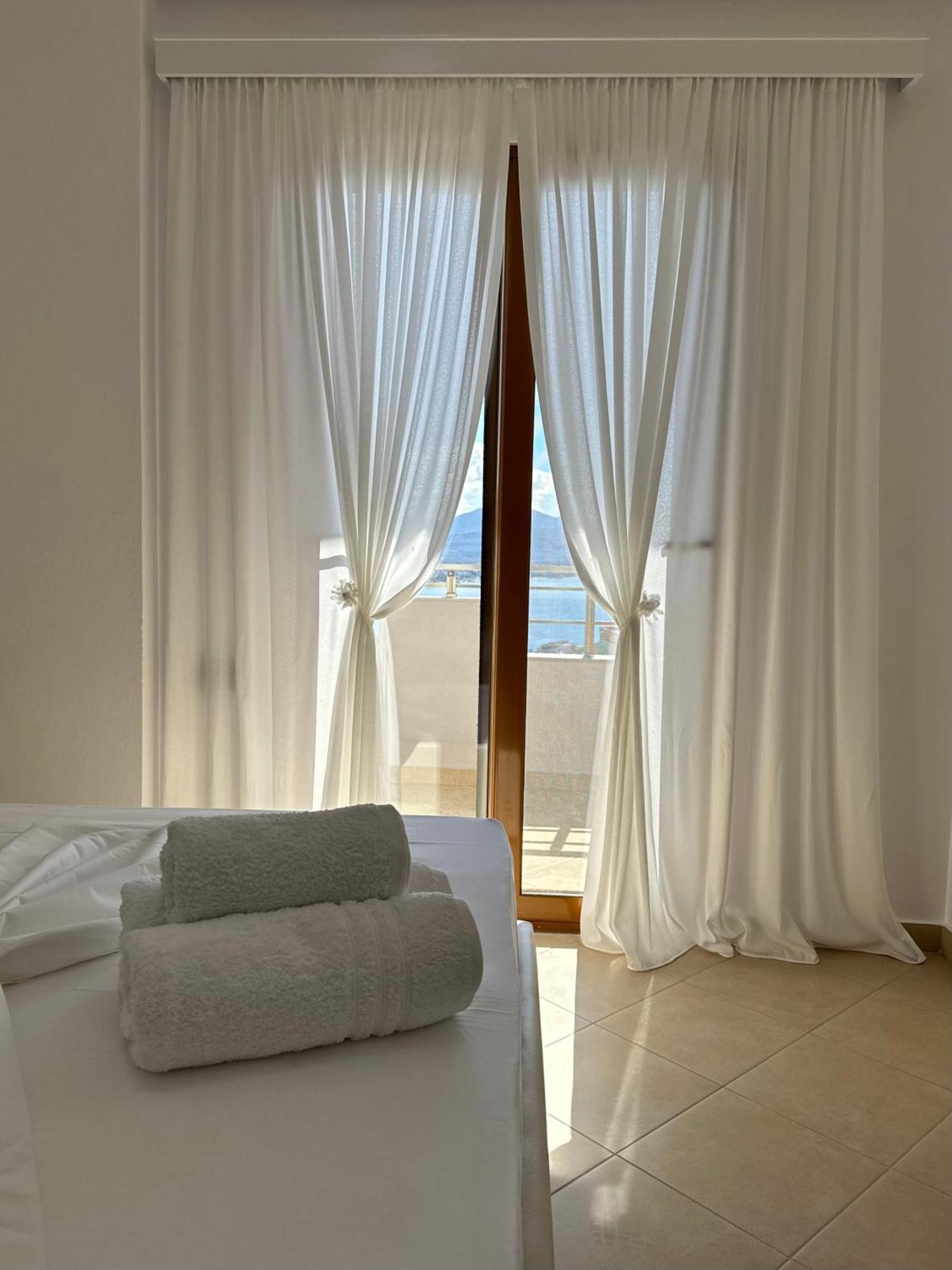 Rama Apartments Sarandë Exterior foto