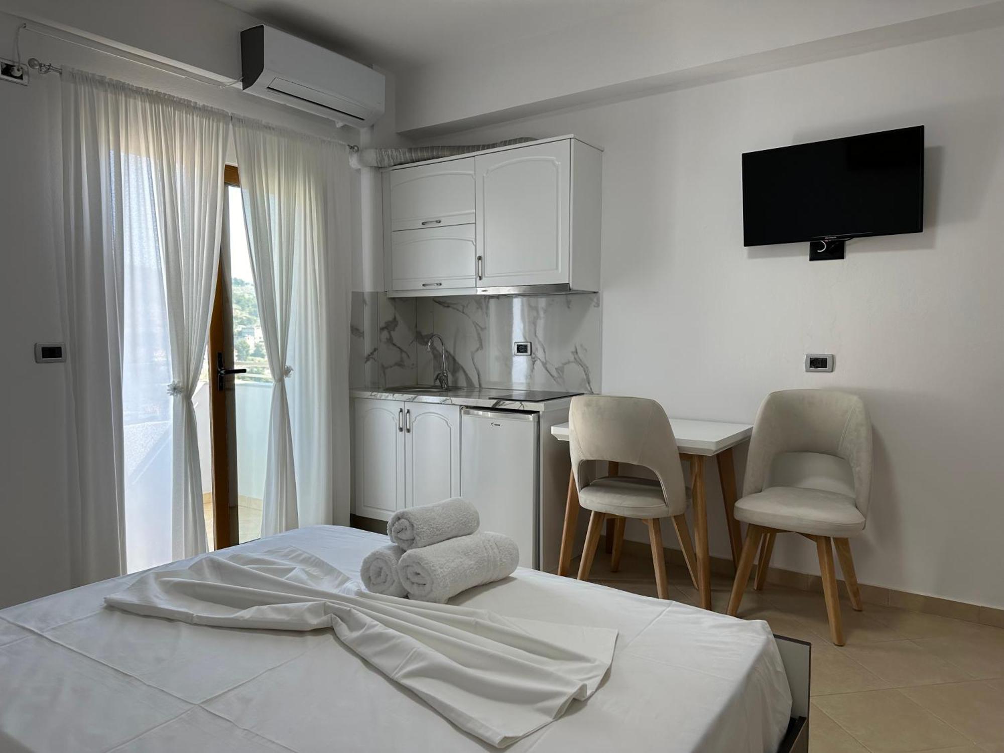 Rama Apartments Sarandë Exterior foto